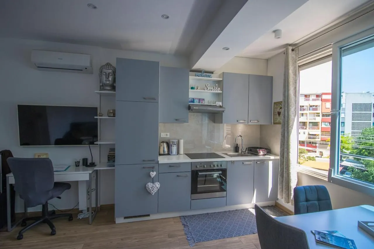 Brand New 1Br Near Central Station, Old Town, Beach - 3 Minute Walking Appartement Split Kroatië