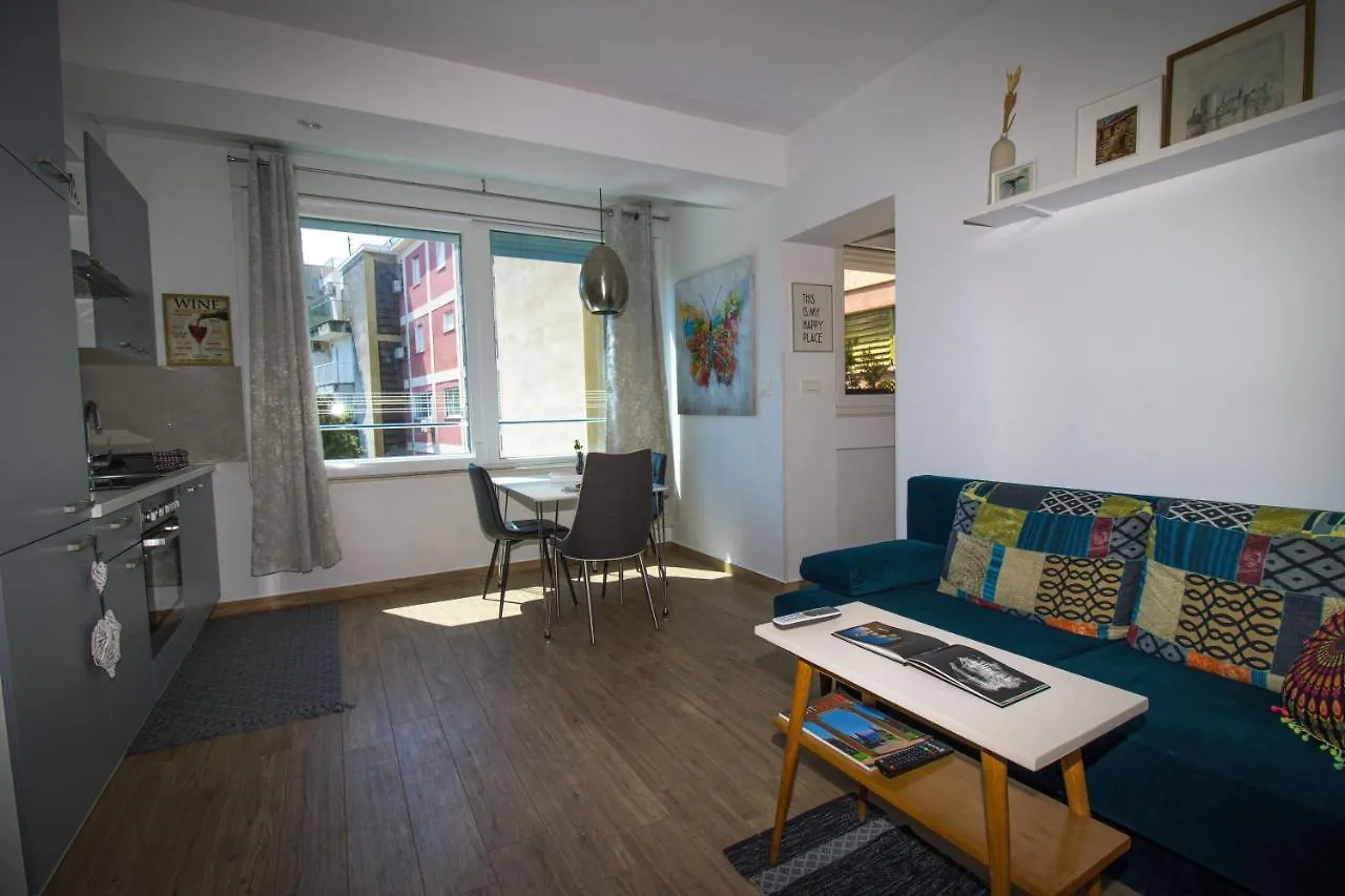 Apartament Brand New 1Br Near Central Station, Old Town, Beach - 3 Minute Walking Split Chorwacja
